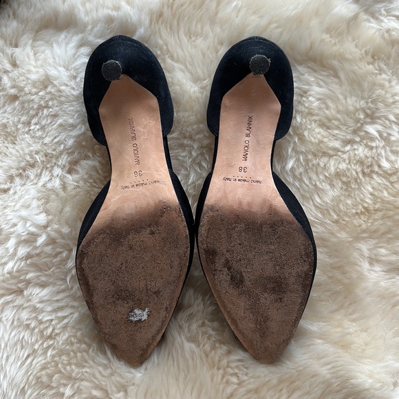 Manolo Blahnik Hangisi heels - Picture 6 of 11